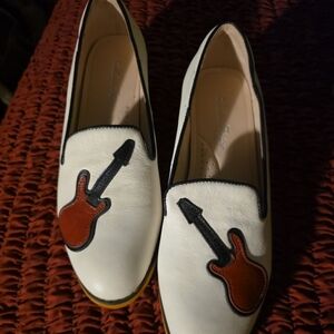 Women's Mona Flying 7.5 White and Burgundy Loafers Flats Guitar Music